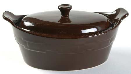 Woven Traditions Chocolate 20 Oz Small Oval Covered Casserole