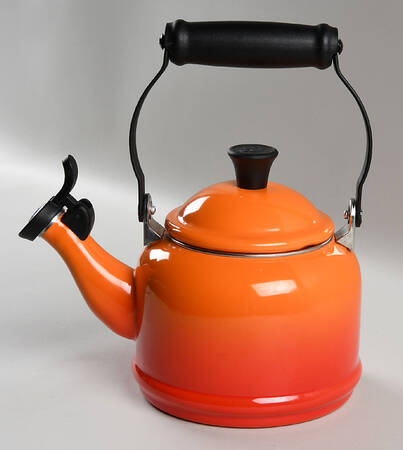 Flame (Volcanic Orange) Small Metal Kettle & Lid