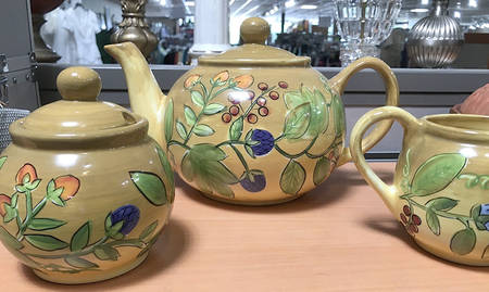 LGA103 Teapot & Lid
