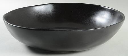 Casual Luxe Onyx 13" Round Serving Bowl