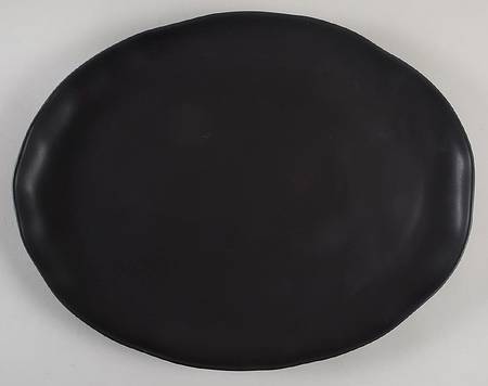 Casual Luxe Onyx 16" Oval Serving Platter