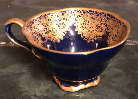 Rosengold Footed Cup