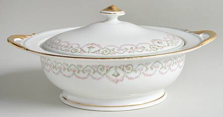Regency Round Covered Vegetable