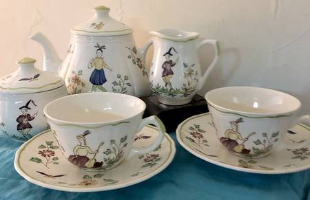LON21 Flat Cup & Saucer Set