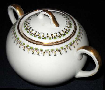 LAT118 Sugar Bowl & Lid