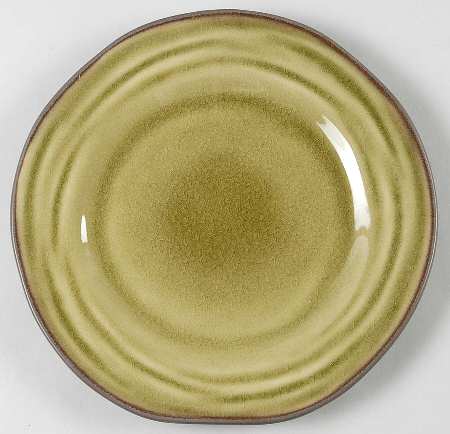 Artisan Basil Salad Plate