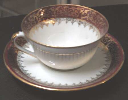 LIM528 Flat Cup & Saucer Set