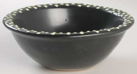 Dots on Rim (Pistachio on Black) 7" Chili Bowl