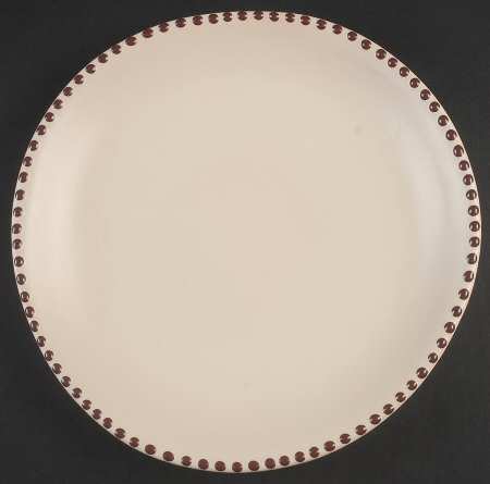Dots on Rim (Raisin on Sand) by Luna Garcia
