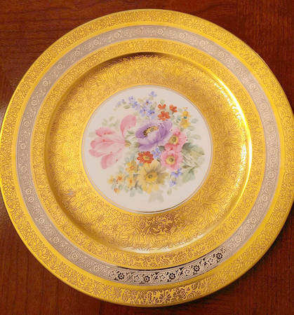 LET5 Dinner Plate