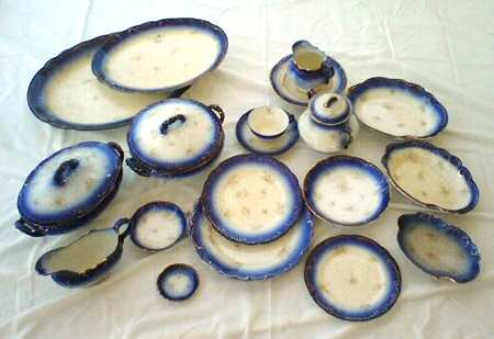 LAB19 Oval Covered Vegetable