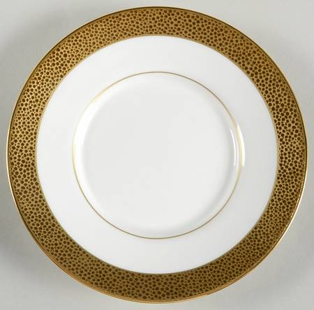 Avenue Saucer