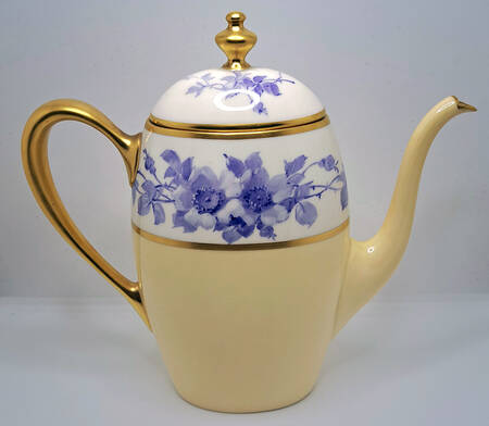 443 Coffee Pot & Lid