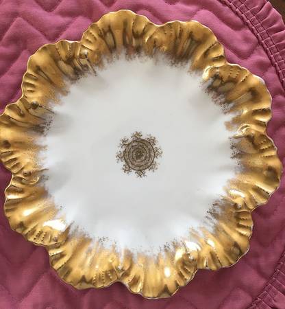 LNT344 10" Round Vegetable Bowl