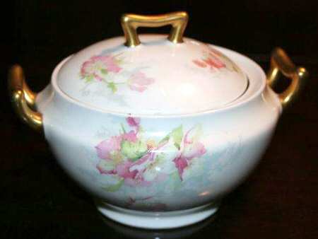 LIM546 Sugar Bowl & Lid