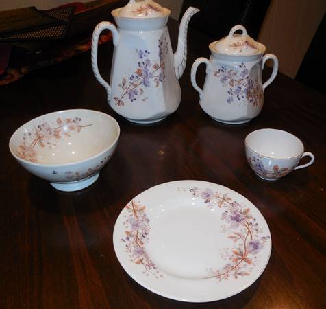 1460 (Gold Trim) Coffee Pot & Lid