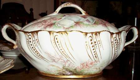 LNT347 Tureen &  Lid