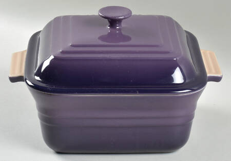 Cassis 3 Quart Square Casserole with Ceramic Lid