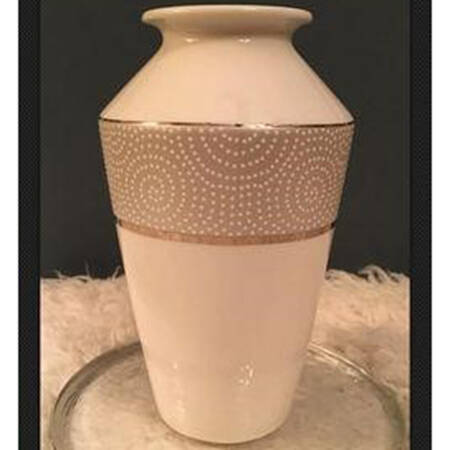 Pearl Beads 8" Vase