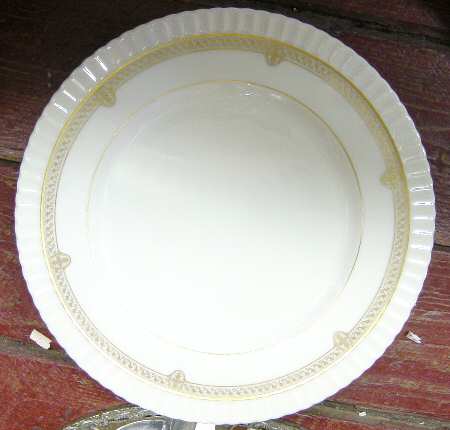 Crinoline (Classic Shape) by Lenox
