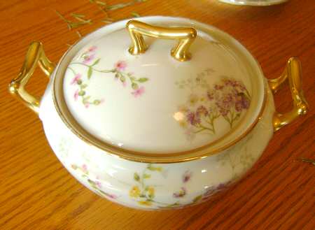 LIM555 Sugar Bowl & Lid