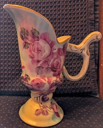 CX949 9" Ewer