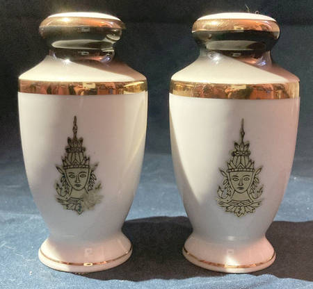 LIY8 Salt & Pepper Set