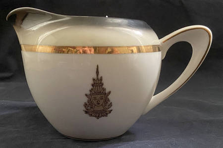 LIY8 Creamer