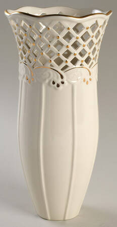 Duchesse Lace by Lenox