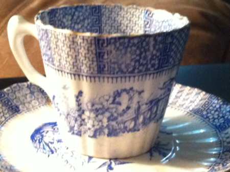 LUN52 Flat Cup & Saucer Set