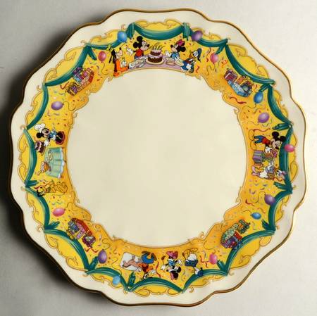 Animated Classics Cake Plate