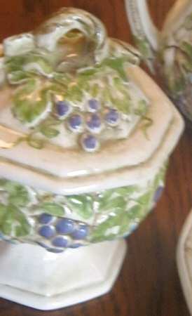 Vineyard Sugar Bowl & Lid