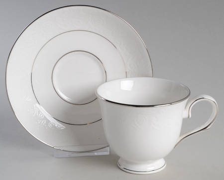 Artemis Footed Cup & Saucer Set