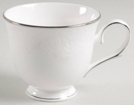 Artemis Footed Cup