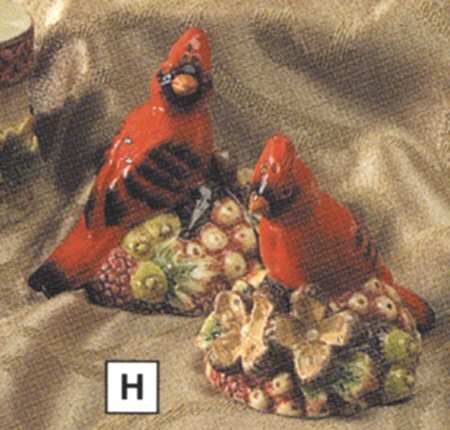 Cardinal Collection Salt & Pepper Set