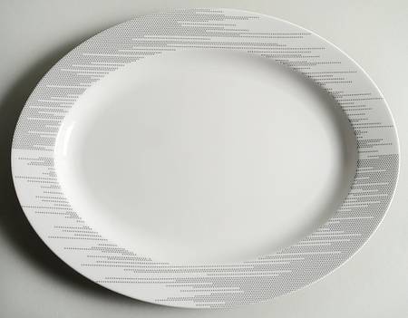 Metro Point 16" Oval Serving Platter