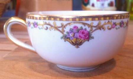 Chamberry Flat Cup & Saucer Set
