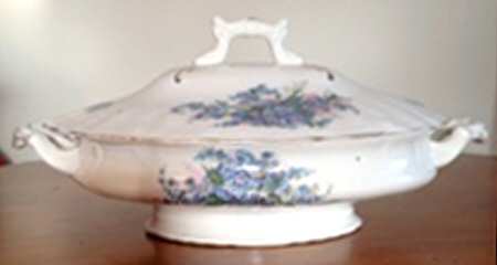 LIM607 Oval Covered Vegetable