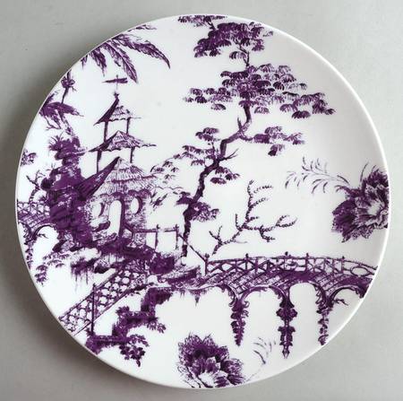 Toile Tale Amethyst Coupe Accent Luncheon Plate