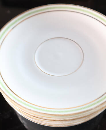 LAT130 Saucer