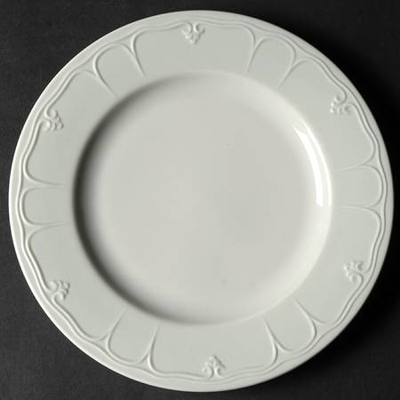 Casual Elegance Light Green Salad Plate