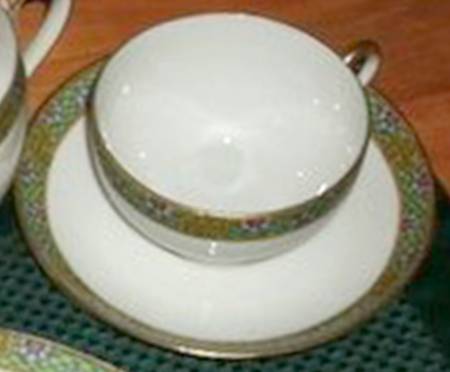 LEG112 Flat Cup & Saucer Set