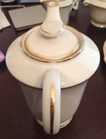 L2F1 Coffee Pot & Lid