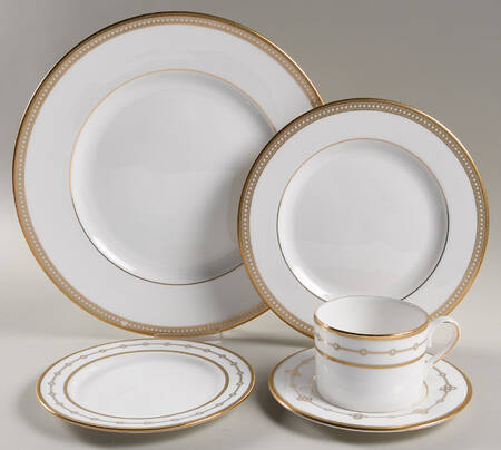 Jeweled Jardin 40 Piece Estate Set