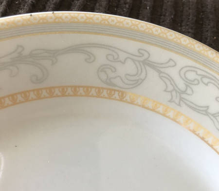 Giada by Lorren Home Trends