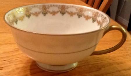 LNT386 Footed Cup
