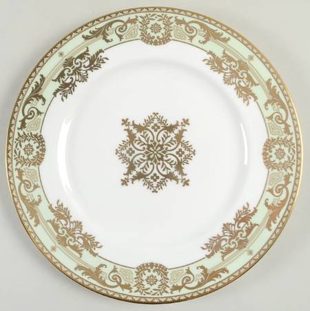 Rococo Leaf Accent Luncheon Plate