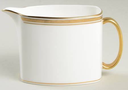 Oxford Place Creamer