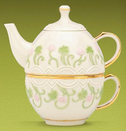 Shamrock Wishes Individual Teapot & Lid with Cup