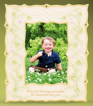 Shamrock Wishes Frame-Holds 4" X 6"
